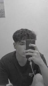 Luis E. (Medellín, 29 años):