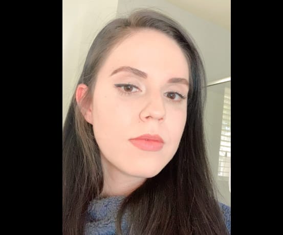 <strong>Ana T</strong>